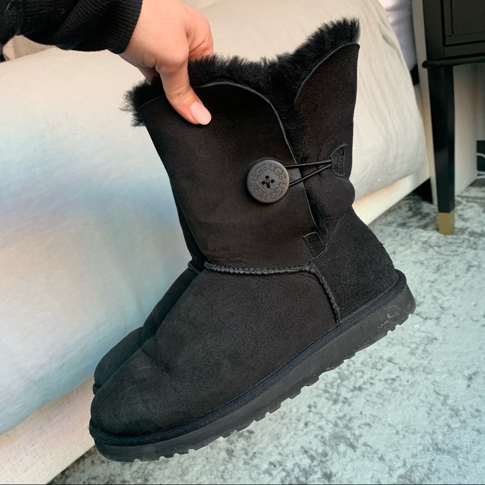 Ugg Bailey button II boot - Picture 2 of 3